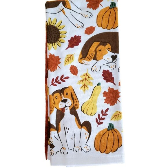 New Fall Dog Kitchen Towel Set 2-Pack Puppy Beagle Autumn Leaves Pumpkins Gourds - Picture 3 of 9